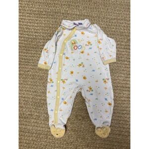 Vintage Disney Winnie the Pooh Footed Pajamas Sleepers 3-6 Months White Yellow